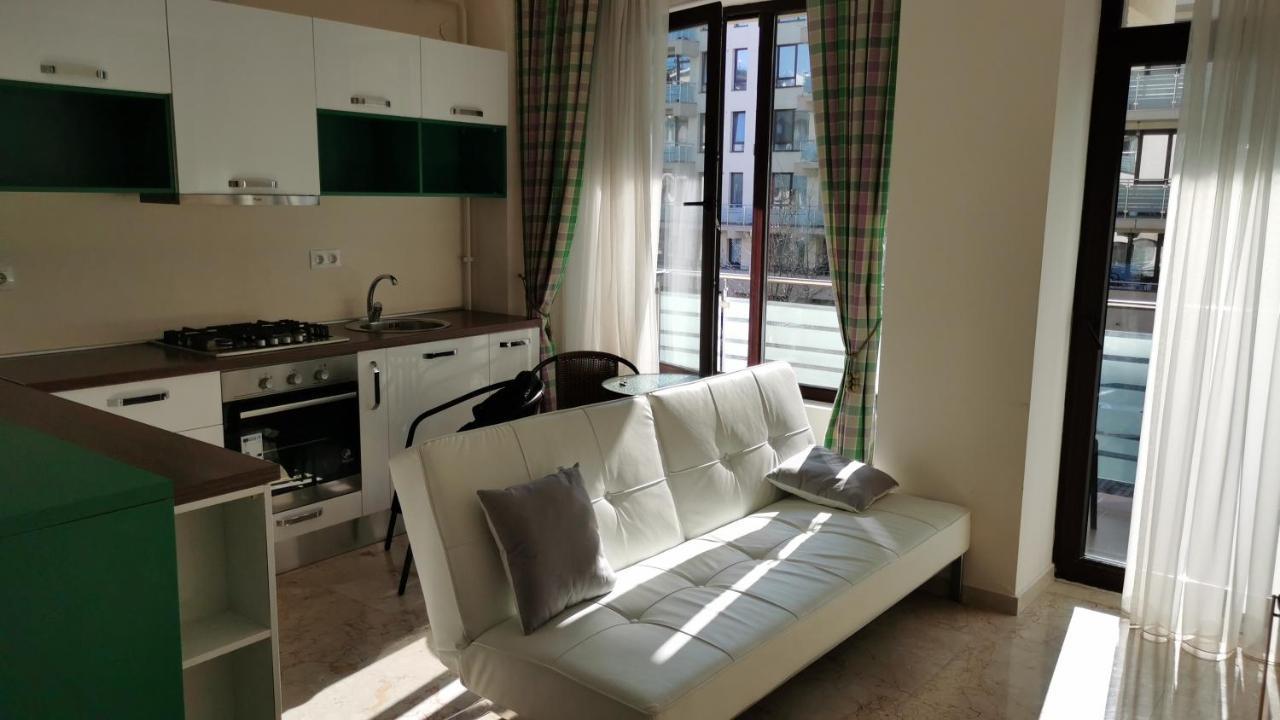 Luxurious Apartment In A Residential Complex In Copou For A Maximum Number Of 3 Persons Iasi Luaran gambar